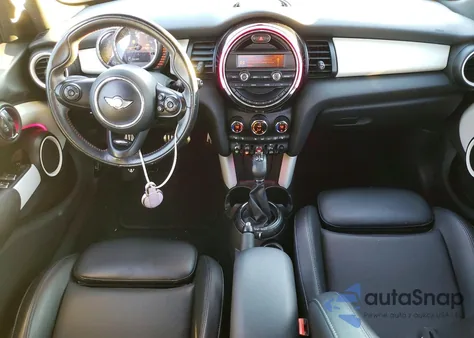 2015 Mini Cooper z USA, uszkodzony, nr VIN WMWXS5C51FT831900